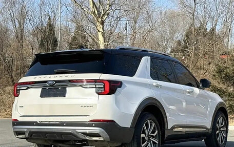 Ford Explorer VI, 2022 год, 3 880 010 рублей, 5 фотография