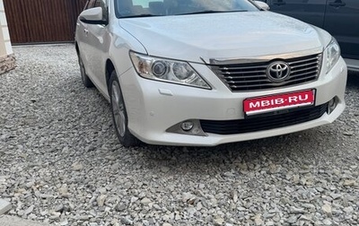 Toyota Camry, 2012 год, 2 100 000 рублей, 1 фотография