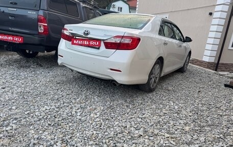 Toyota Camry, 2012 год, 2 100 000 рублей, 3 фотография