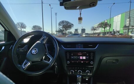 Skoda Octavia, 2018 год, 1 945 000 рублей, 10 фотография