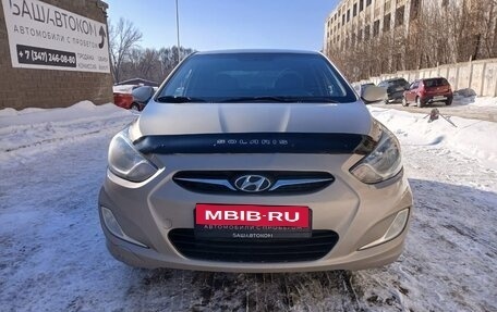 Hyundai Solaris II рестайлинг, 2011 год, 625 000 рублей, 2 фотография