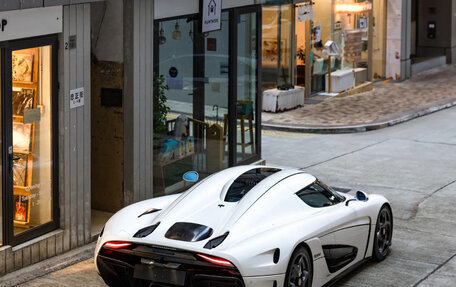 Koenigsegg Regera I, 2022 год, 1 000 000 000 рублей, 6 фотография