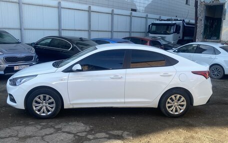 Hyundai Solaris II рестайлинг, 2018 год, 850 000 рублей, 8 фотография