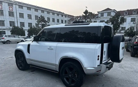 Land Rover Defender II, 2022 год, 6 800 000 рублей, 3 фотография