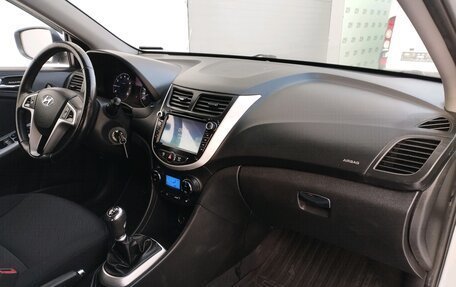 Hyundai Solaris II рестайлинг, 2012 год, 673 000 рублей, 8 фотография