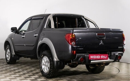 Mitsubishi L200 IV рестайлинг, 2013 год, 1 319 000 рублей, 7 фотография