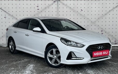 Hyundai Sonata VII, 2019 год, 1 975 000 рублей, 2 фотография