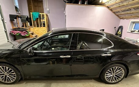 Toyota Camry, 2019 год, 3 000 000 рублей, 3 фотография