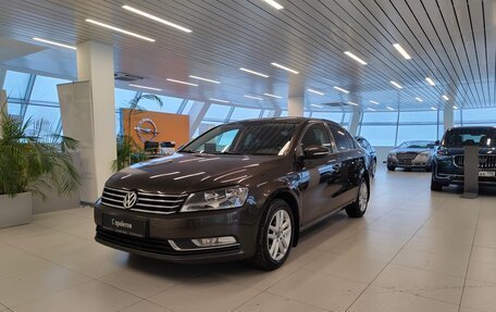 Volkswagen Passat B7, 2013 год, 1 075 000 рублей, 1 фотография