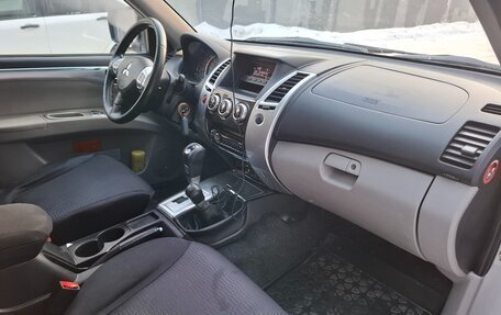 Mitsubishi Pajero Sport II рестайлинг, 2012 год, 1 875 000 рублей, 2 фотография