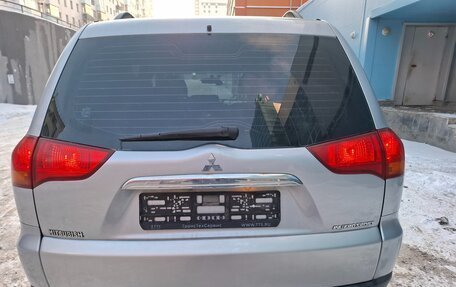 Mitsubishi Pajero Sport II рестайлинг, 2012 год, 1 875 000 рублей, 12 фотография