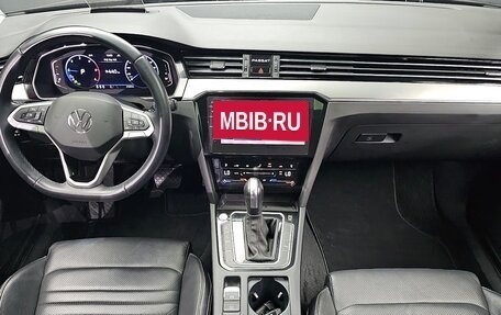 Volkswagen Passat B8 рестайлинг, 2022 год, 2 680 000 рублей, 9 фотография