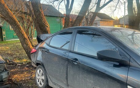 Hyundai Solaris II рестайлинг, 2013 год, 500 000 рублей, 2 фотография