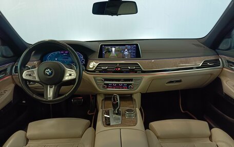 BMW 7 серия, 2019 год, 7 949 000 рублей, 12 фотография