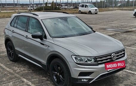 Volkswagen Tiguan II, 2020 год, 2 900 000 рублей, 3 фотография