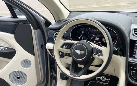 Bentley Bentayga I, 2022 год, 17 960 000 рублей, 7 фотография