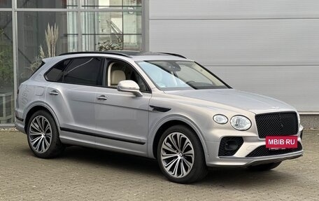 Bentley Bentayga I, 2022 год, 17 960 000 рублей, 2 фотография