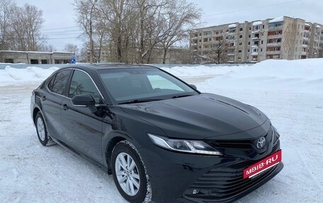 Toyota Camry, 2020 год, 2 800 000 рублей, 2 фотография