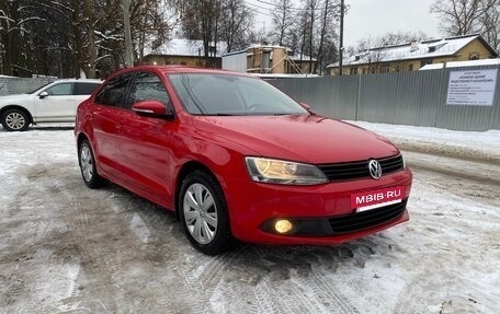 Volkswagen Jetta VI, 2012 год, 1 060 000 рублей, 9 фотография