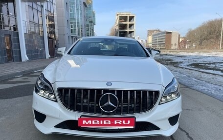 Mercedes-Benz CLS, 2015 год, 2 880 000 рублей, 2 фотография