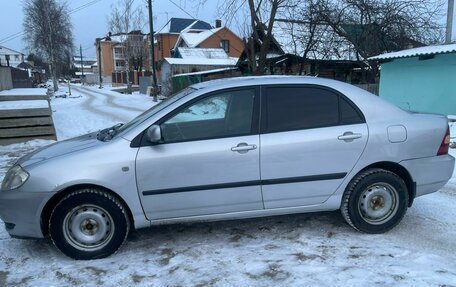 Toyota Corolla, 2004 год, 325 000 рублей, 2 фотография