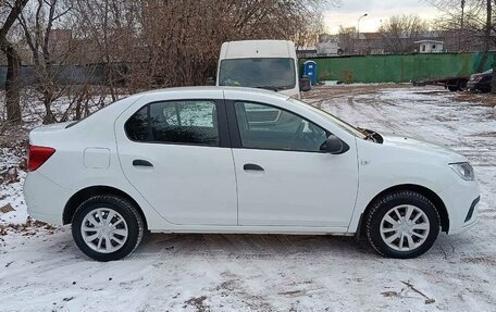 Renault Logan II, 2018 год, 785 000 рублей, 6 фотография