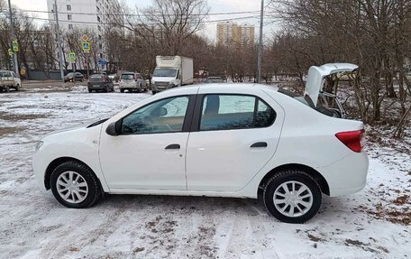 Renault Logan II, 2018 год, 785 000 рублей, 11 фотография