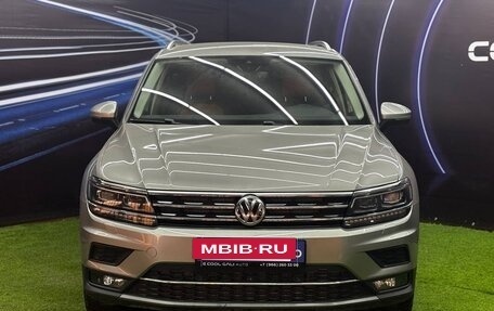 Volkswagen Tiguan II, 2019 год, 2 990 000 рублей, 2 фотография