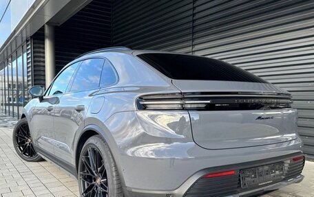 Porsche Macan, 2024 год, 21 369 200 рублей, 3 фотография