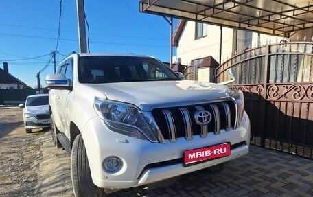 Toyota Land Cruiser Prado 150 рестайлинг 2, 2017 год, 3 900 000 рублей, 1 фотография