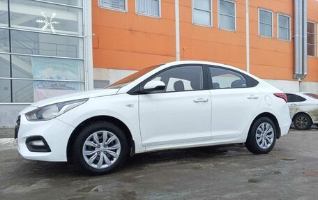 Hyundai Solaris II рестайлинг, 2017 год, 890 000 рублей, 20 фотография