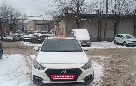 Hyundai Solaris II рестайлинг, 2017 год, 800 000 рублей, 2 фотография