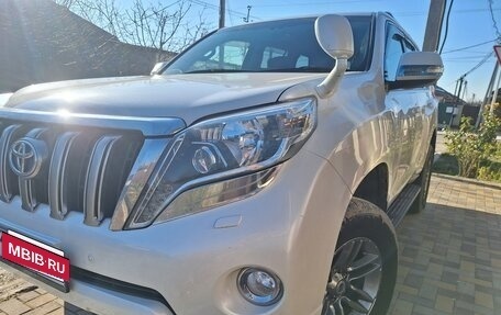 Toyota Land Cruiser Prado 150 рестайлинг 2, 2017 год, 3 900 000 рублей, 2 фотография