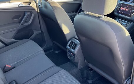 Volkswagen Tiguan II, 2020 год, 2 700 000 рублей, 14 фотография