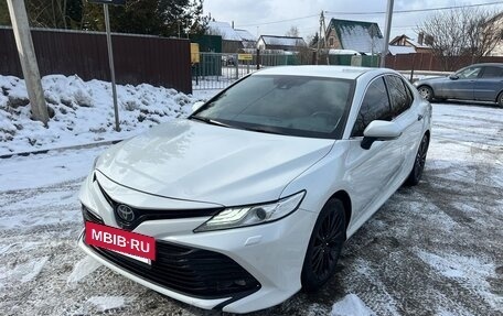 Toyota Camry, 2018 год, 3 200 000 рублей, 4 фотография