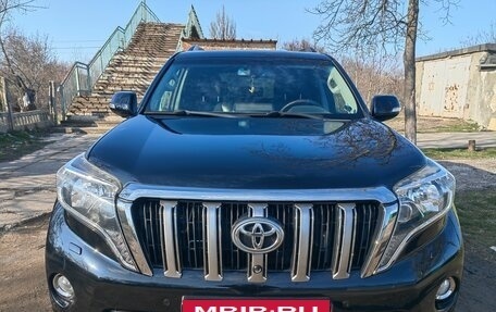 Toyota Land Cruiser Prado 150 рестайлинг 2, 2015 год, 4 500 000 рублей, 2 фотография