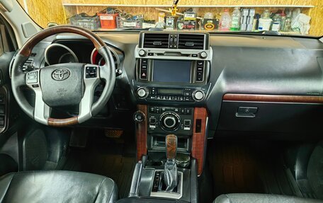 Toyota Land Cruiser Prado 150 рестайлинг 2, 2015 год, 4 500 000 рублей, 29 фотография