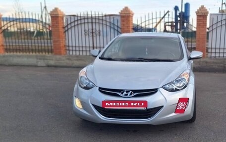 Hyundai Avante, 2012 год, 1 250 000 рублей, 2 фотография