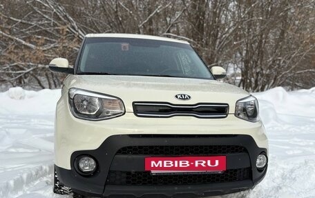 KIA Soul II рестайлинг, 2017 год, 1 660 000 рублей, 2 фотография