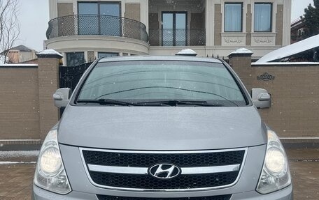 Hyundai Grand Starex Grand Starex I рестайлинг 2, 2015 год, 3 000 000 рублей, 3 фотография