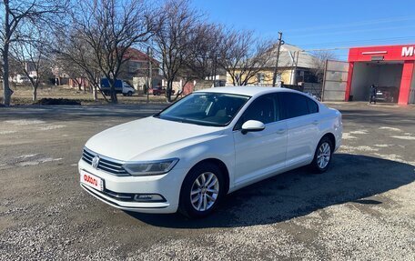 Volkswagen Passat B8 рестайлинг, 2016 год, 1 620 000 рублей, 2 фотография