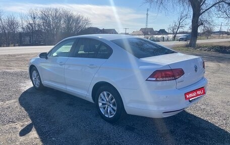 Volkswagen Passat B8 рестайлинг, 2016 год, 1 620 000 рублей, 3 фотография