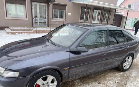 Opel Vectra B рестайлинг, 1997 год, 300 000 рублей, 3 фотография