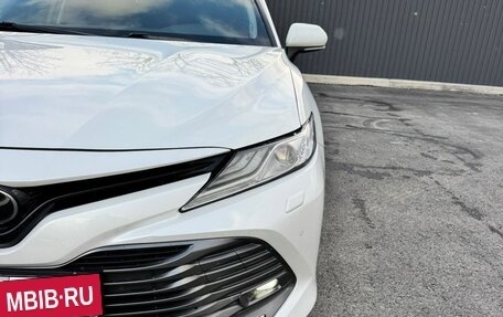 Toyota Camry, 2020 год, 3 250 000 рублей, 2 фотография