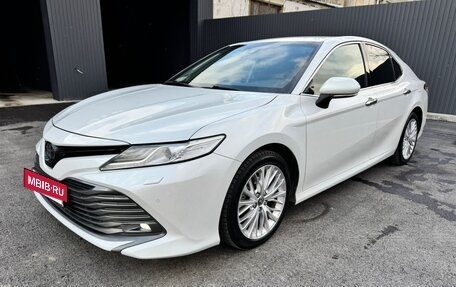 Toyota Camry, 2020 год, 3 250 000 рублей, 4 фотография