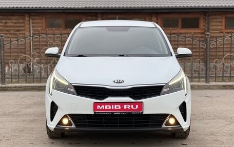 KIA Rio IV, 2020 год, 1 645 000 рублей, 1 фотография