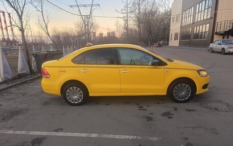 Volkswagen Polo VI (EU Market), 2014 год, 425 000 рублей, 1 фотография