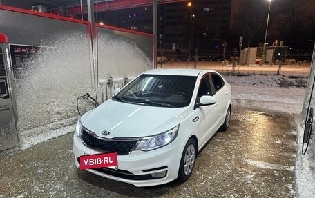 KIA Rio III рестайлинг, 2016 год, 1 350 000 рублей, 2 фотография