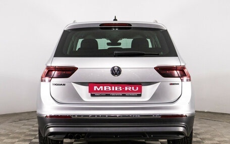 Volkswagen Tiguan II, 2019 год, 2 648 000 рублей, 6 фотография