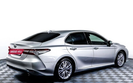 Toyota Camry, 2018 год, 3 049 000 рублей, 5 фотография